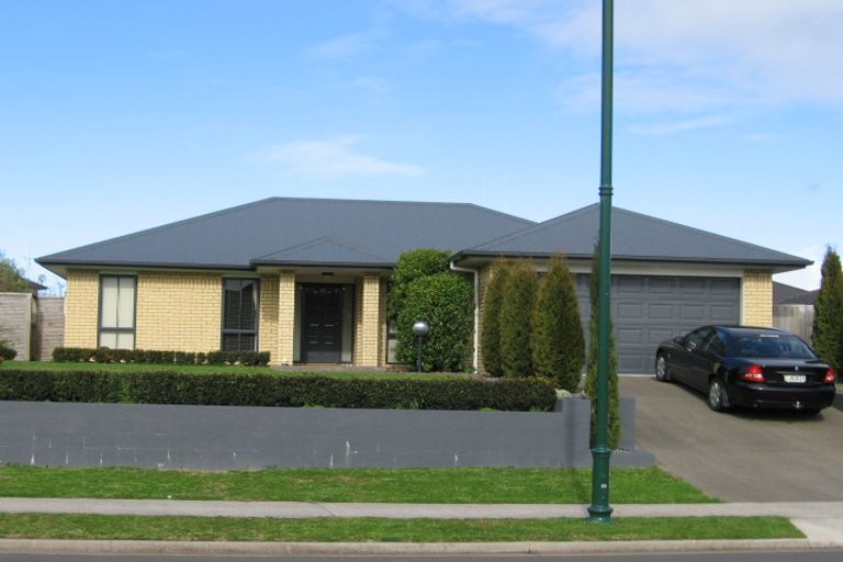 Photo of property in 27 Saint James Drive, Huntington, Hamilton, 3210