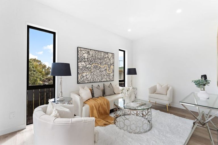 Photo of property in 31 Diana Drive, Glenfield, Auckland, 0627