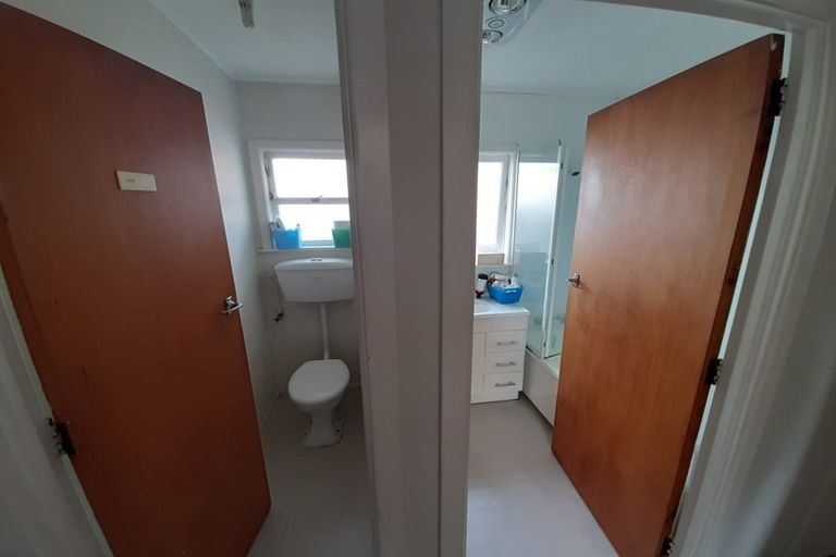 Photo of property in 22 Mason Street, New Lynn, Auckland, 0600