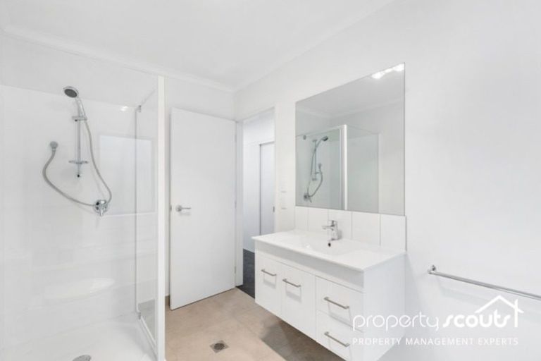Photo of property in 12 Pangu Way, Mangere, Auckland, 2022