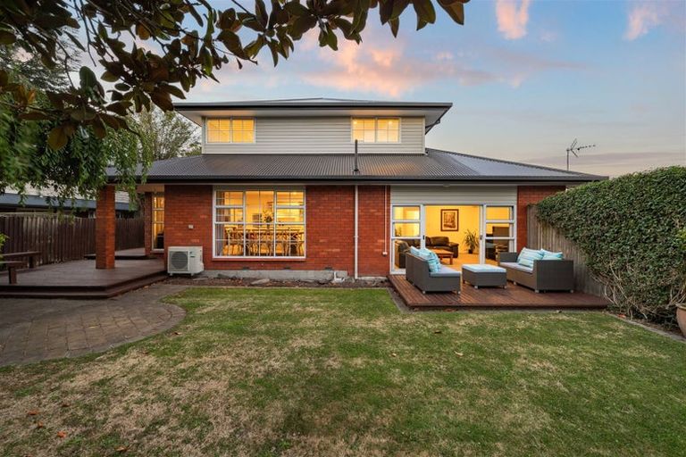 Photo of property in 6 Pasadena Place, Harewood, Christchurch, 8051