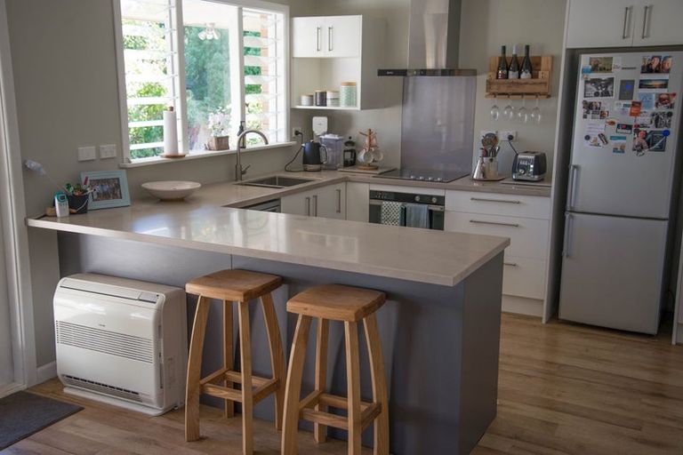 Photo of property in 16 Lascelles Street, Saint Martins, Christchurch, 8022