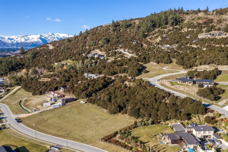 Photo of property in 3 Highfield Ridge, Wanaka, 9305