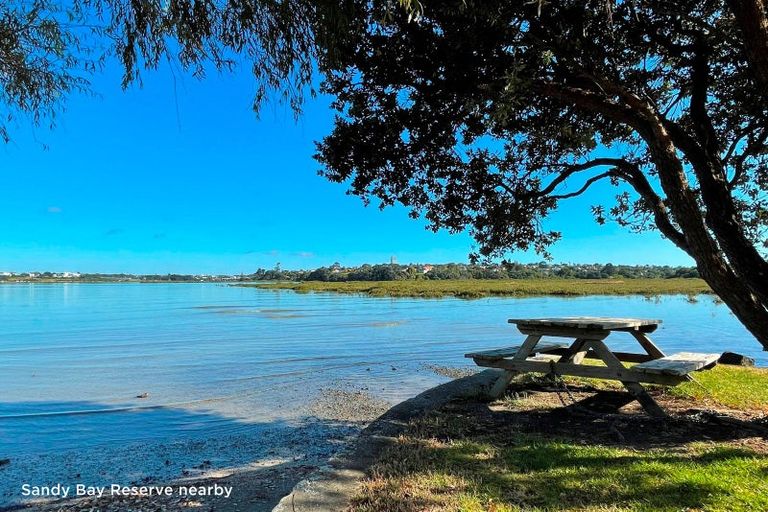 Photo of property in 66 Beresford Street, Bayswater, Auckland, 0622