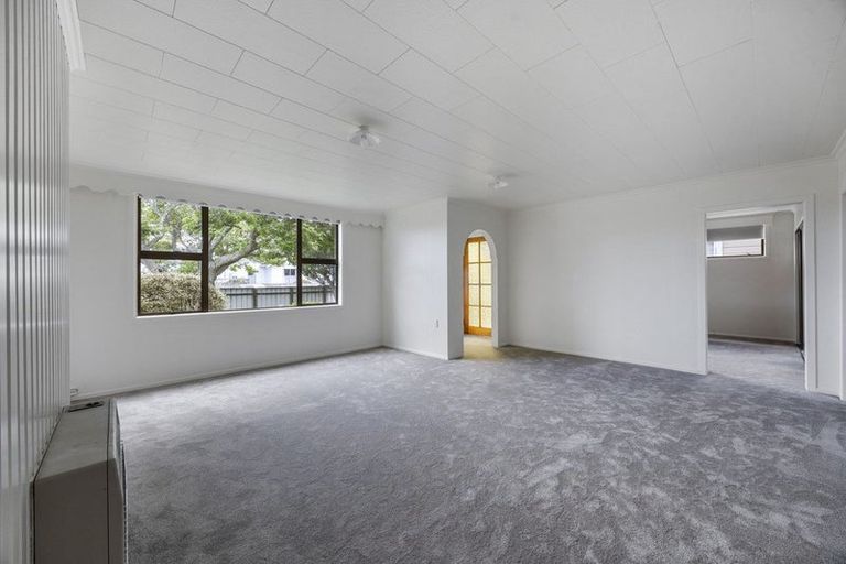 Photo of property in 86 Albion Street, Hawera, 4610