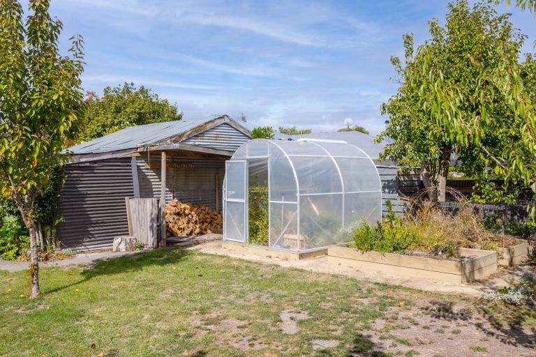 Photo of property in 35 Cambridge Terrace, Masterton, 5810