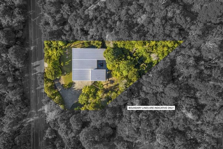 Photo of property in 188 Scenic Drive, Titirangi, Auckland, 0604