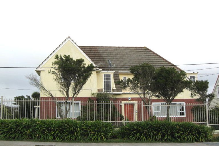 Photo of property in 16 Lancaster Street, Karori, Wellington, 6012