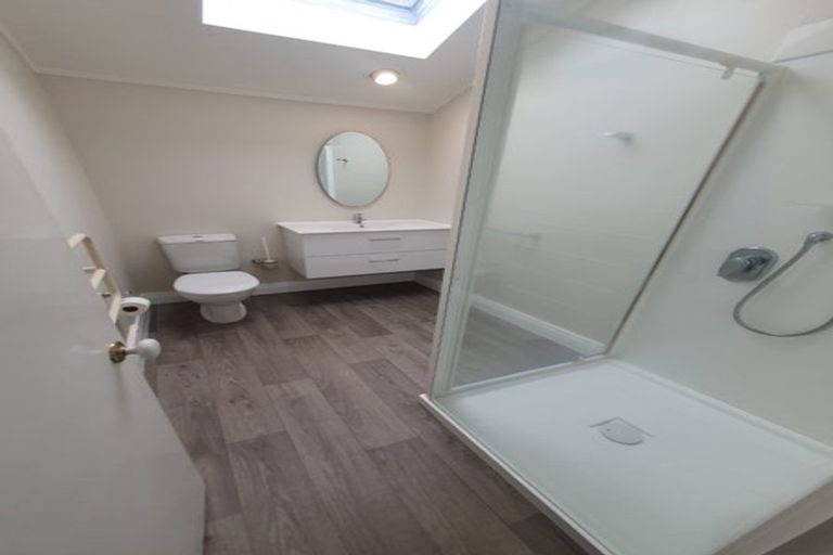 Photo of property in 32 Lake Crescent, Hamilton Lake, Hamilton, 3204
