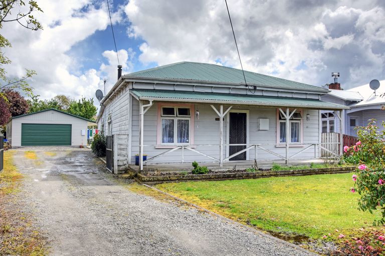 Photo of property in 35 Totara Street, Lansdowne, Masterton, 5810