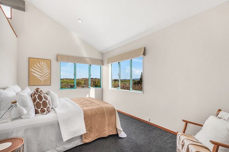 Photo of property in 13 West Ridge Drive, Western Heights, Hamilton, 3200