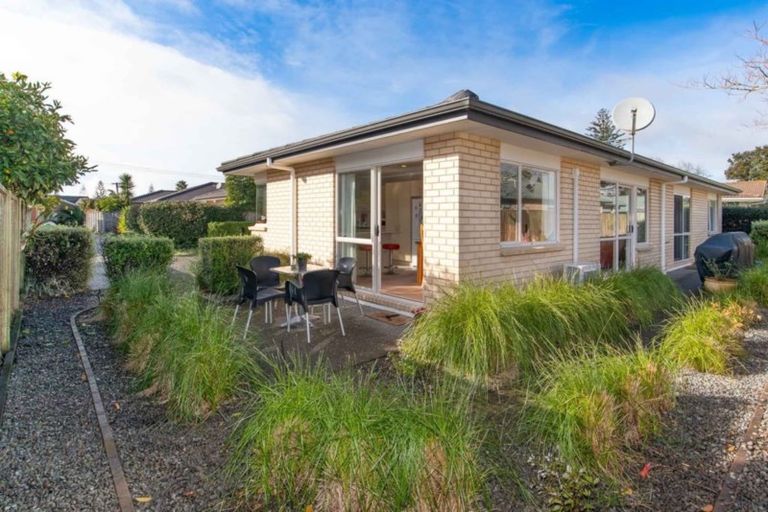Photo of property in 3/14 Milton Road, Orewa, 0931