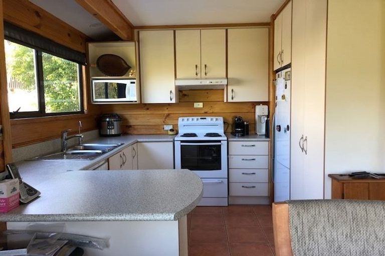 Photo of property in 46a Colonial Road, Birkenhead, Auckland, 0626