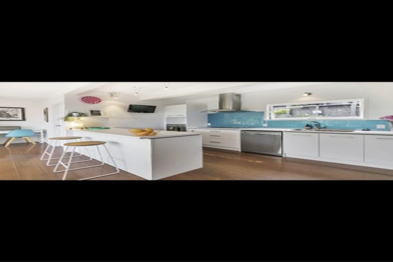 Photo of property in 38a Oruamo Place, Beach Haven, Auckland, 0626