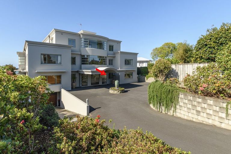Photo of property in 2/8 Hinewa Road, Otumoetai, Tauranga, 3110