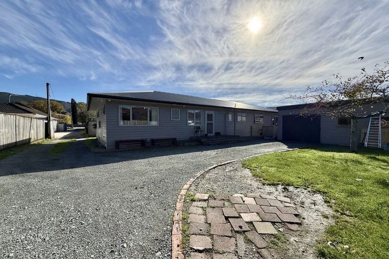 Photo of property in 250a Fergusson Drive, Heretaunga, Upper Hutt, 5018