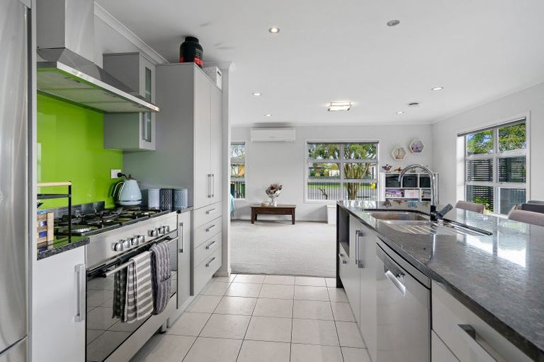 Photo of property in 18 Tulip Drive, Cambridge, 3434