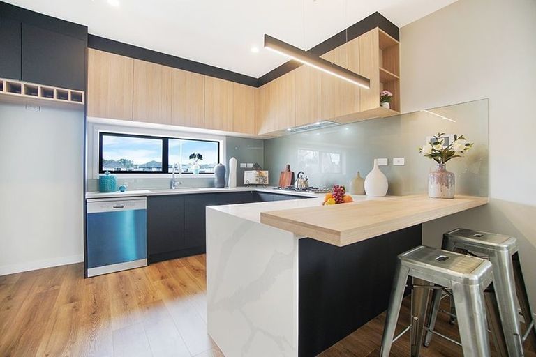 Photo of property in 6 Laquinta Place, Flat Bush, Auckland, 2019