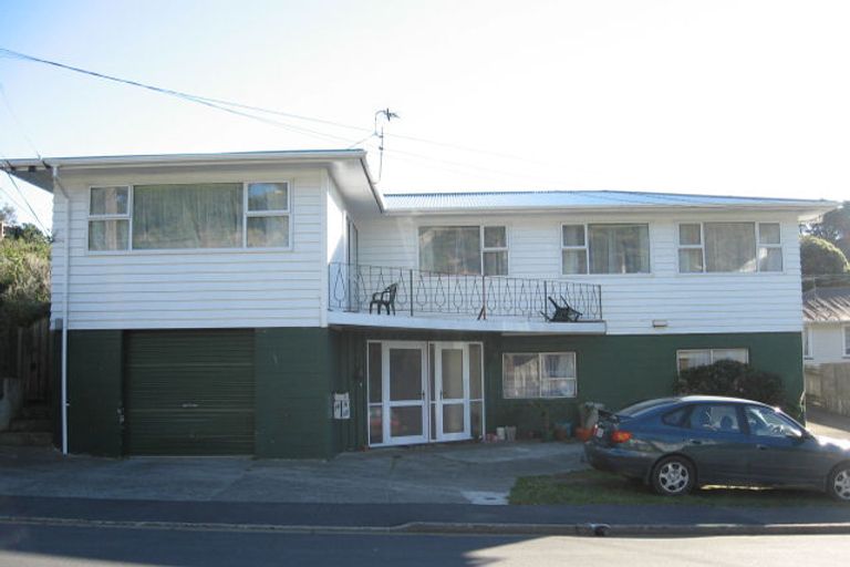 Photo of property in 14a Black Rock Road, Newlands, Wellington, 6037