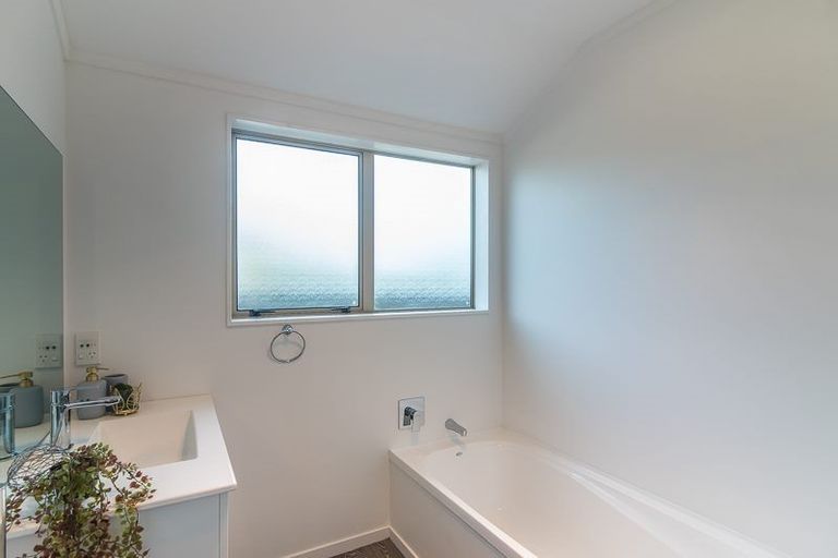 Photo of property in 65 Makarini Street, Paraparaumu, 5032