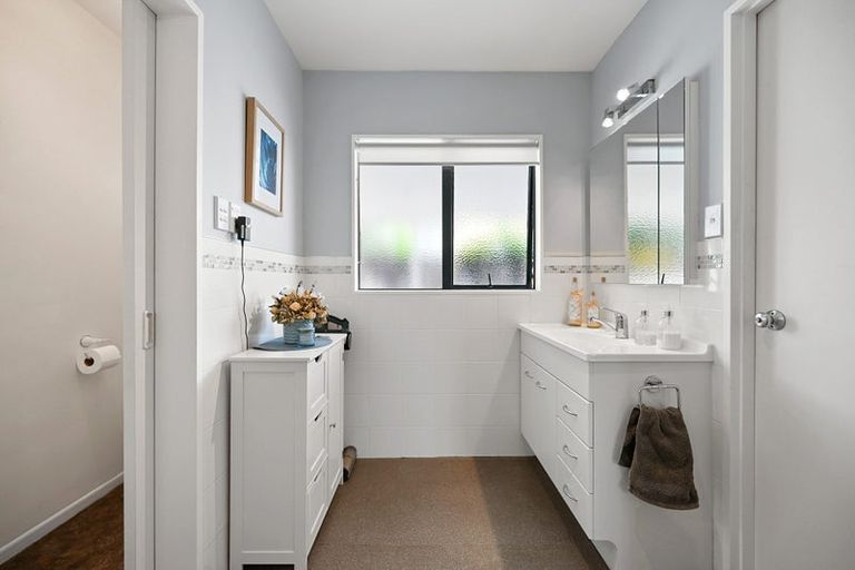 Photo of property in 51 Splitt Avenue, Glenview, Hamilton, 3206