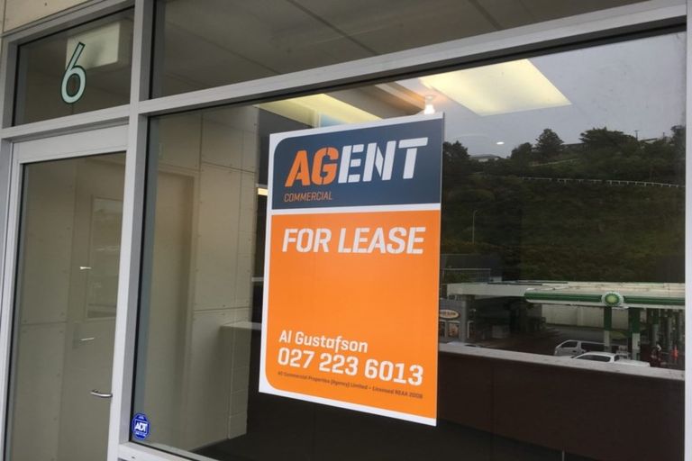 Photo of property in 4/9 Broderick Road, Johnsonville, Wellington, 6037