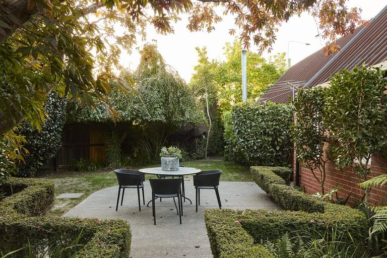 Photo of property in 36 Greers Road, Burnside, Christchurch, 8041