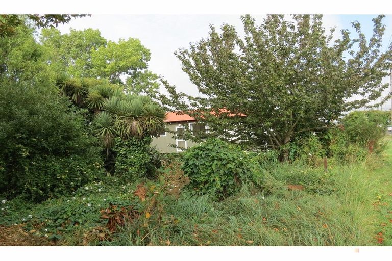 Photo of property in 27-35 Cambridge Street, Kensington, Timaru, 7910