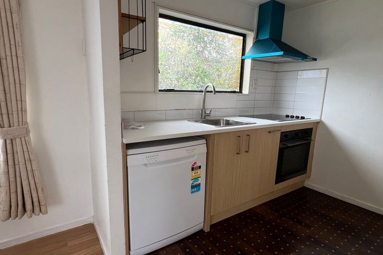 Photo of property in 3/11 Fruitvale Road, New Lynn, Auckland, 0600