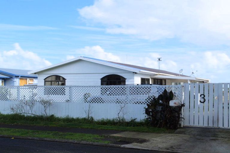 Photo of property in 3 Chine Place, Favona, Auckland, 2024