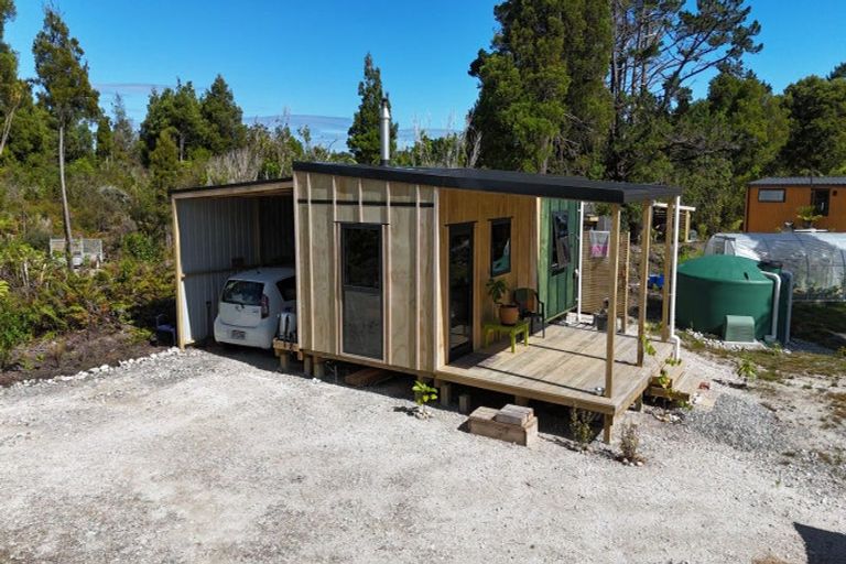 Photo of property in 898 Cape Foulwind Road, Cape Foulwind, 7892