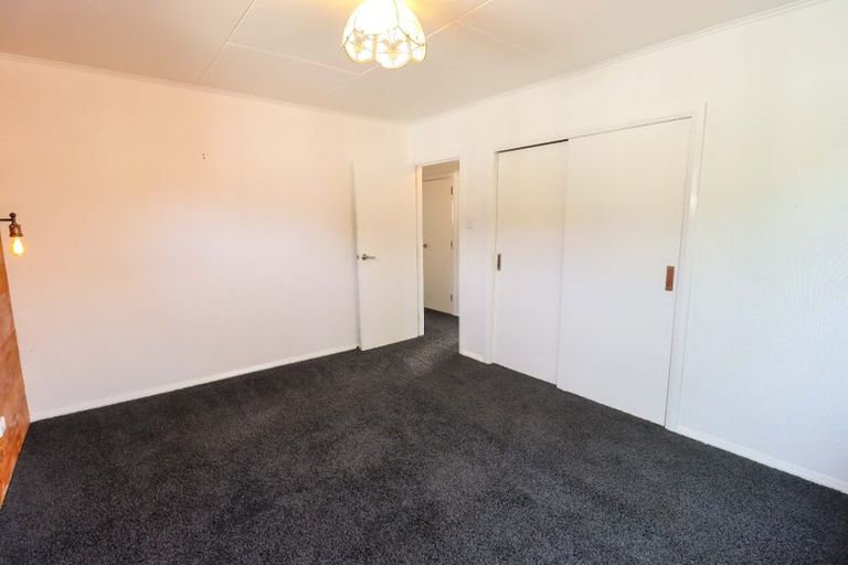 Photo of property in 5 Woodstock Place, Hokowhitu, Palmerston North, 4410
