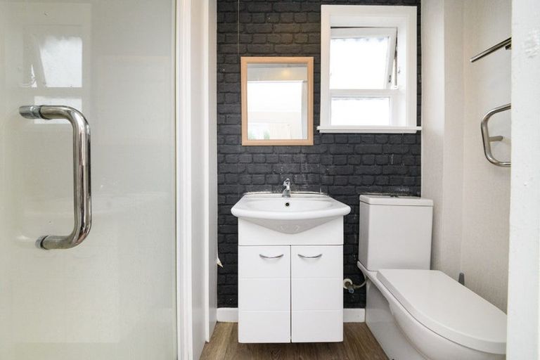 Photo of property in 125 Heretaunga Street, Palmerston North, 4414