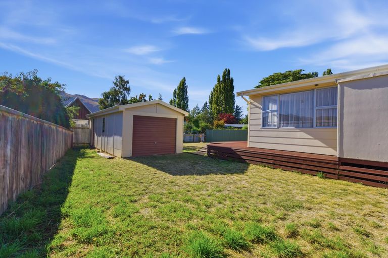 Photo of property in 11 Waitaki Drive East, Otematata, 9412
