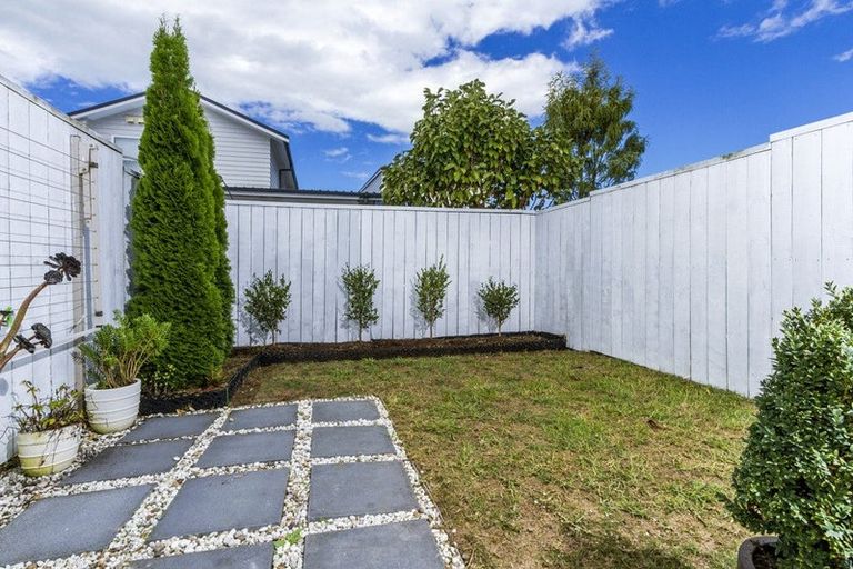 Photo of property in 11 Spotted Dove Road, Hobsonville, Auckland, 0616