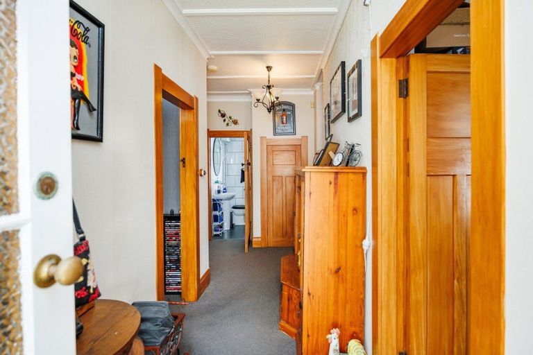 Photo of property in 9 Maunder Street, Marton, 4710