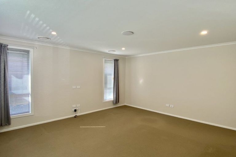 Photo of property in 106 Melksham Drive, Churton Park, Wellington, 6037