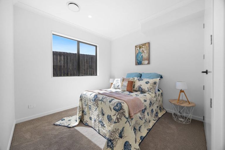 Photo of property in 2 Laurel Drive, Rosehill, 2113