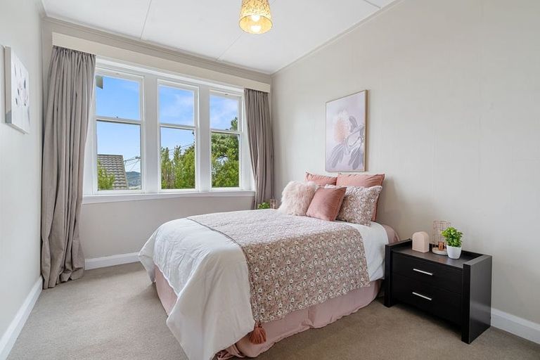 Photo of property in 4 Mills Road, Brooklyn, Wellington, 6021