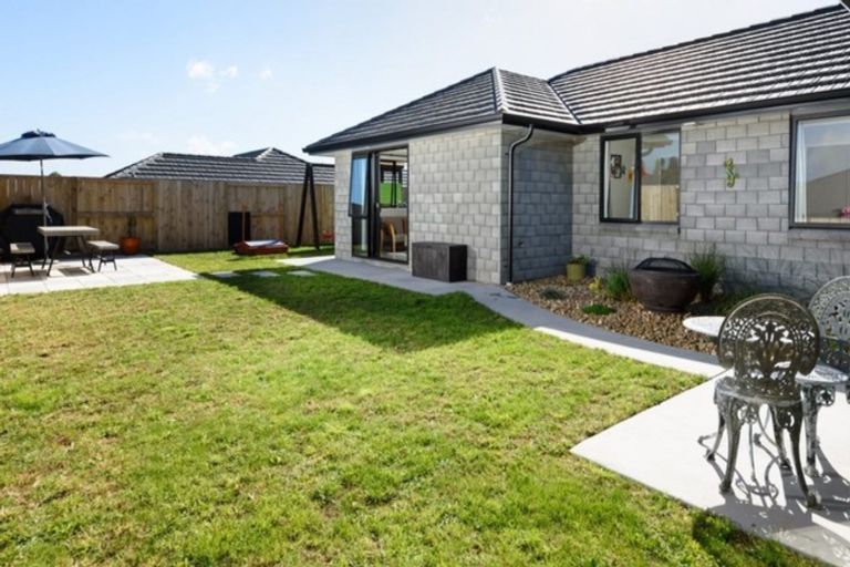 Photo of property in 9 Kayelene Place, Omokoroa, 3114