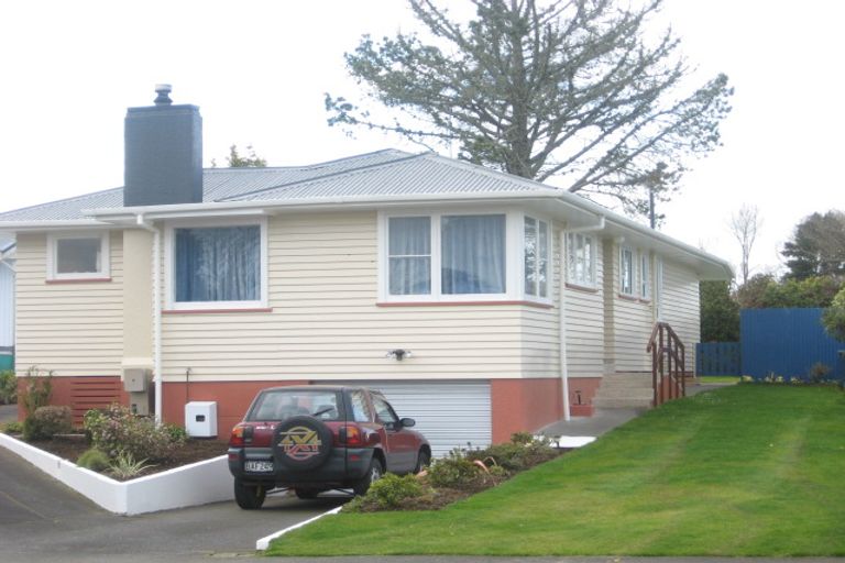 Photo of property in 2 Regan Street, Stratford, 4332