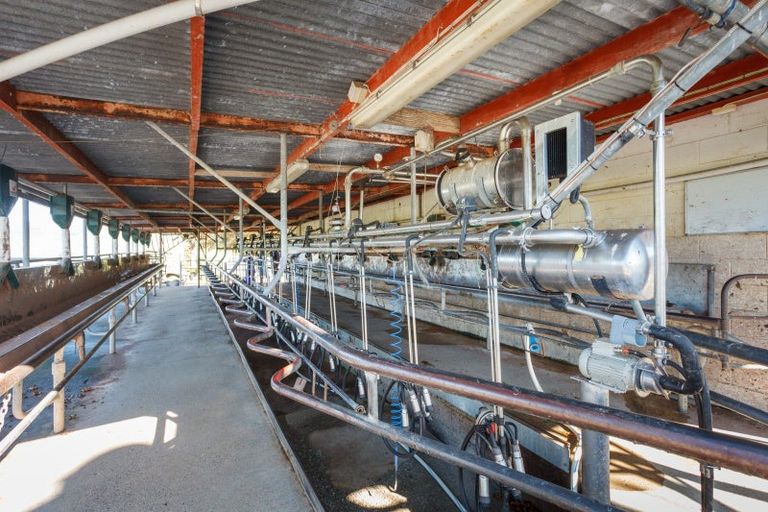 Photo of property in 24 Waterworks Road, Westport, 7892