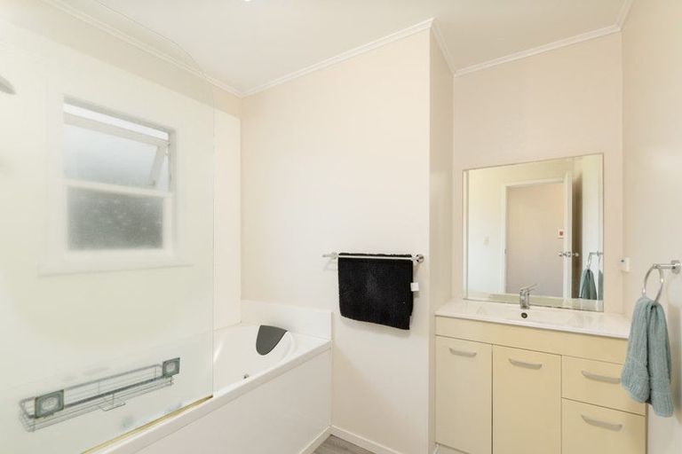 Photo of property in 17 Leather Street, Huntly, 3700