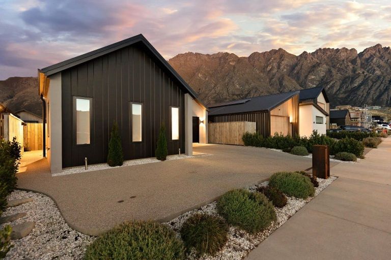 Photo of property in 64 Muster Road, Jacks Point, 9371