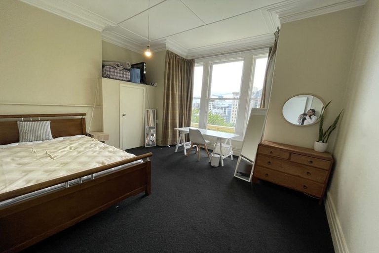 Photo of property in 1/18 Clifton Terrace, Kelburn, Wellington, 6012