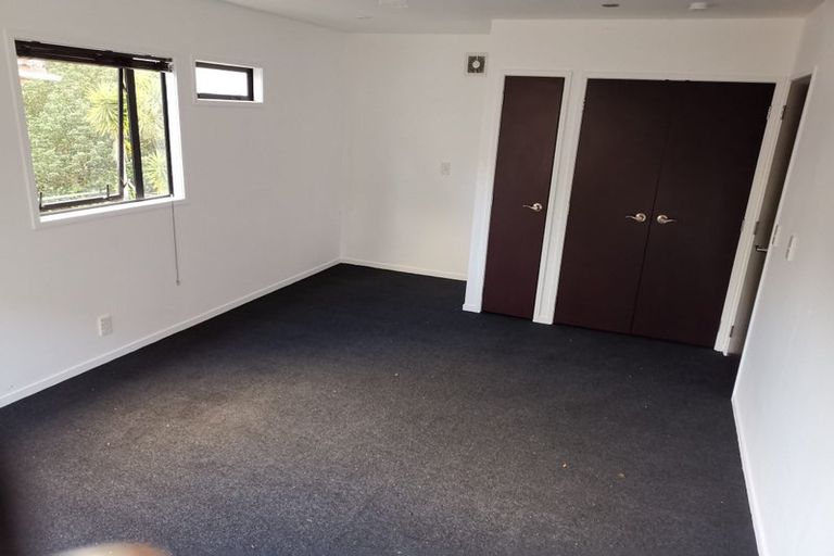Photo of property in 18 Hobby Avenue, Birkdale, Auckland, 0626