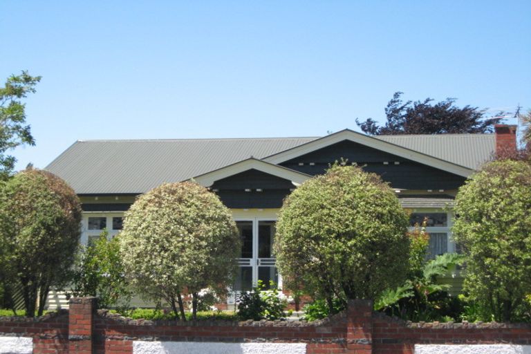 Photo of property in 64 Somerfield Street, Somerfield, Christchurch, 8024