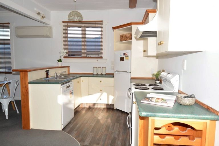Photo of property in 72 Antrim Street, Windsor, Invercargill, 9810