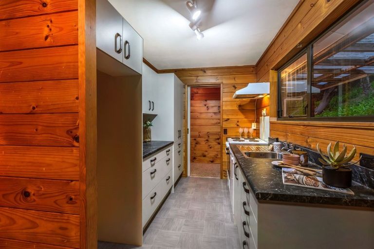 Photo of property in 8 Shackle Lane, Whitby, Porirua, 5024