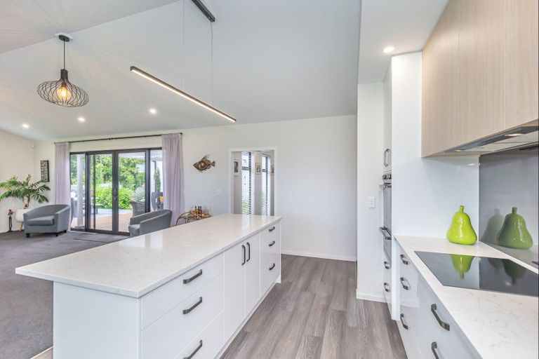 Photo of property in 26 Ohau Gravels Way, Ohau, Levin, 5570